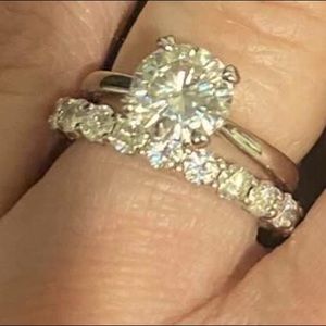 Moissiante wedding set